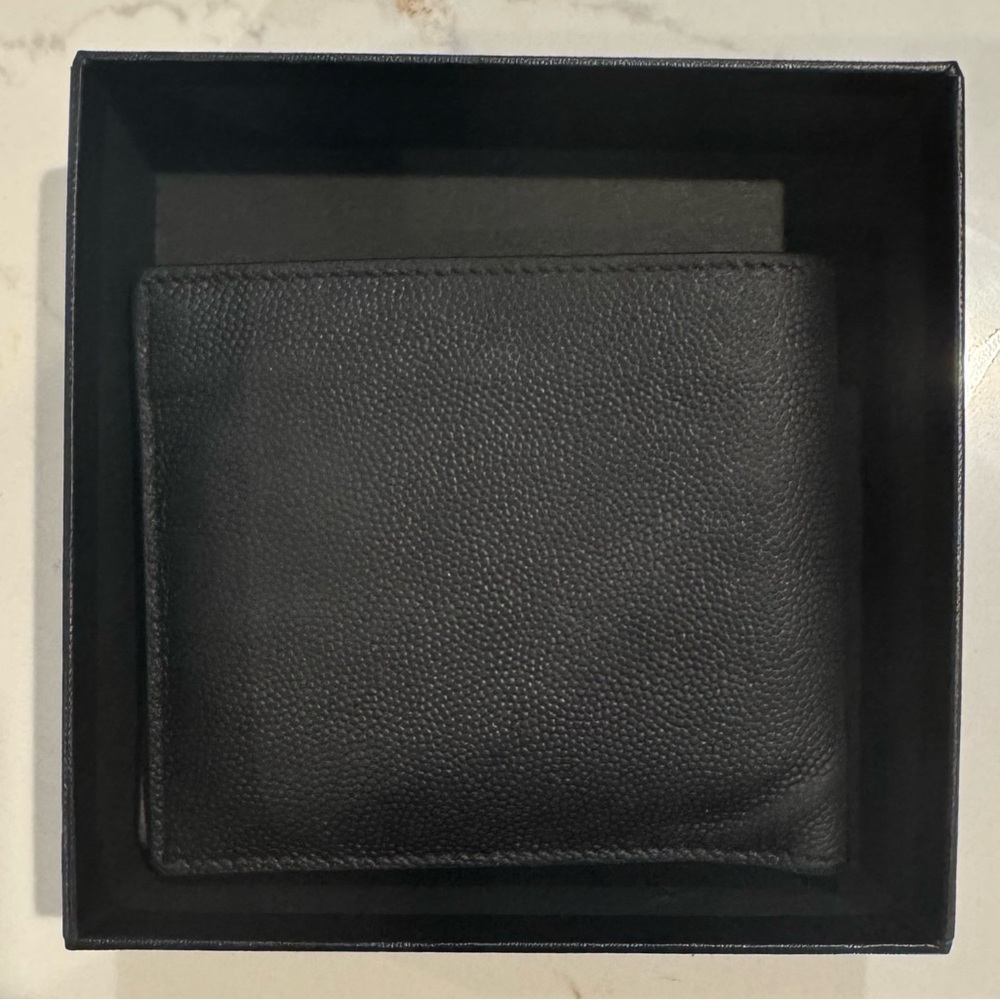 SAINT LAURENT PARIS EAST/WEST WALLET IN GRAIN DE POUDRE LEATHER in black - Picture 4 of 10